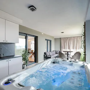 Komod Apartment